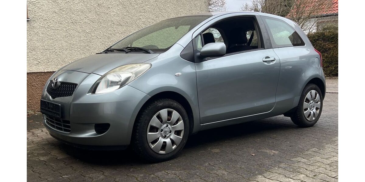 Toyota Yaris 115.300 km 1.500 &euro; ungerhausen 87781