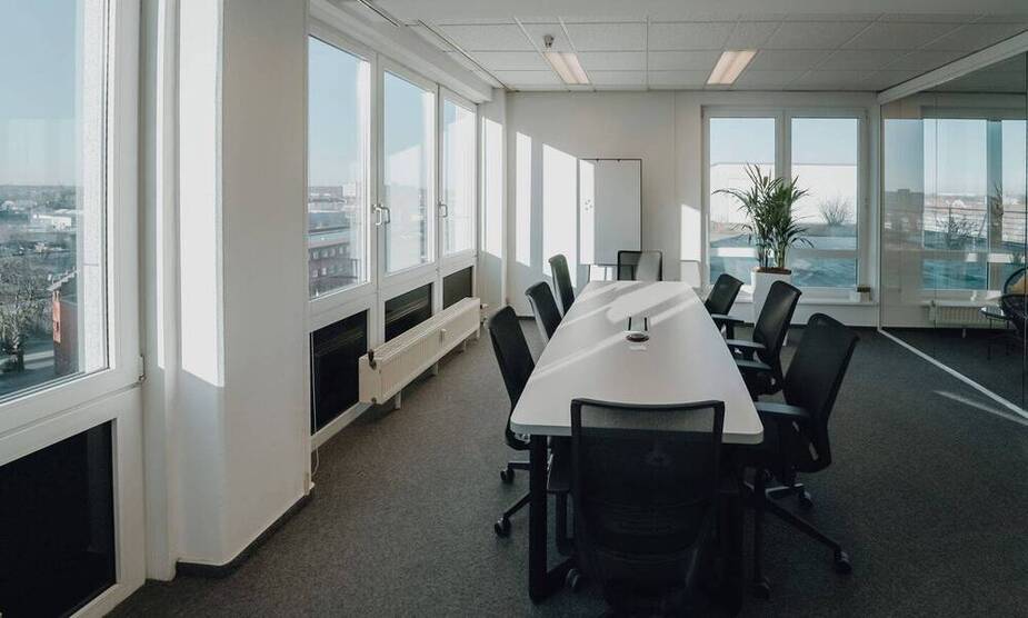 Modernes Büro mit Dachterrasse in Reinickendorf - All-in-Miete