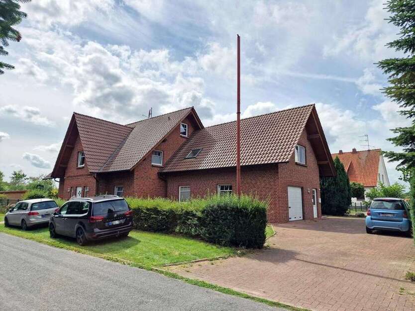 Haus zum Kaufen in Stemwede 470.000 € 237 m²