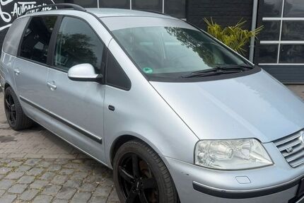 VW Sharan 148.000 km 4.999 &euro; Grefrath 47929