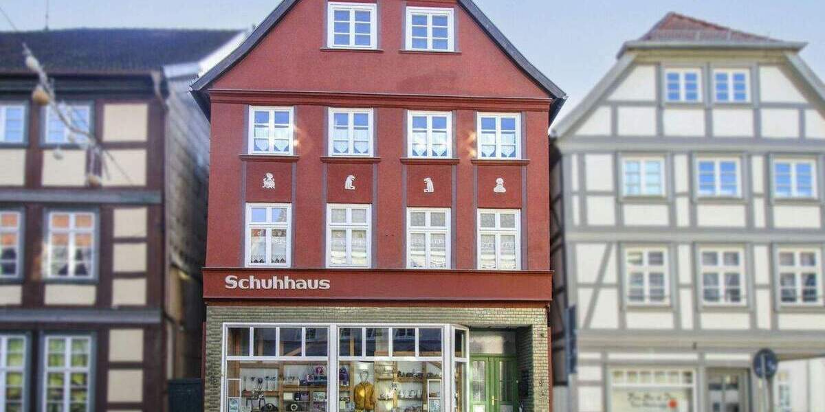 Ideal für Handwerker und Kreative: Historischer Platzgigant in Grabower Altstadt mit Eldezugang 9 zimmer