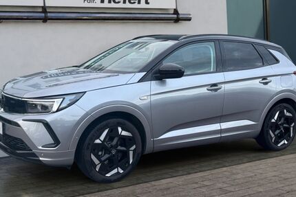 Opel Grandland (X) 30.700 km 28.400 &euro; Lauchringen 79787