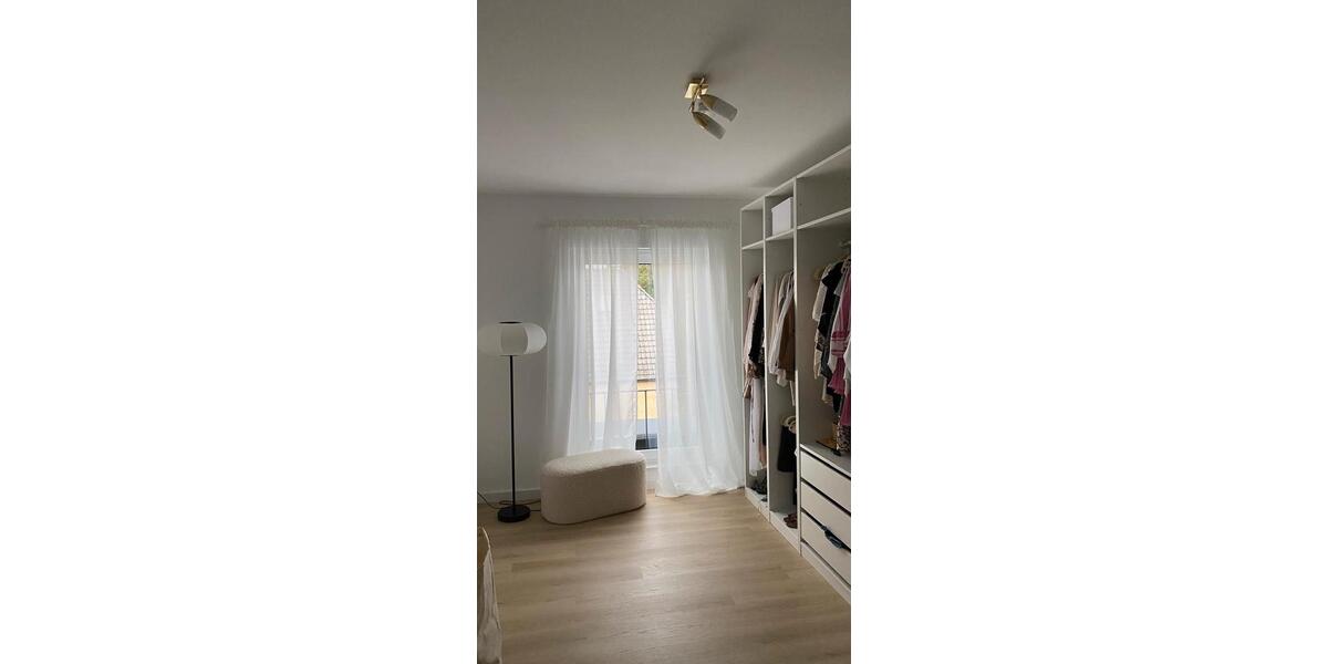 Einfamilienhaus Schloß Holte-Stukenbrock Stukenbrock - 4 Zimmer, 148 m&sup2;, 1.628&euro; | Angebot:25988802