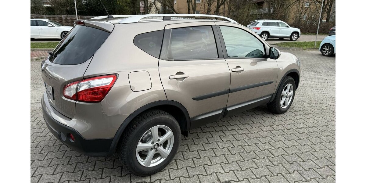Nissan Qashqai *1.Hand,Panorama,Navi,Automatik,unfallfr 133.000 km 6.800 &euro; Schorndorf 73614