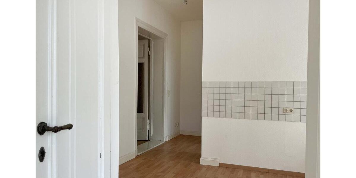 Etagenwohnung Halle (Saale) - 5.5 Zimmer, 170 m&sup2;, 1.530&euro; | Angebot:26412893
