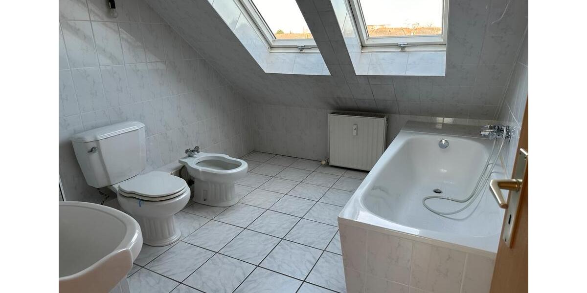 Dachgeschoßwohnung Neumünster - 1 Zimmer, 46 m&sup2;, 620&euro; | Angebot:25171691