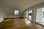 Dachgeschoßwohnung Essenbach - 4 Zimmer, 93 m&sup2;, 1.100&euro; | Angebot:26249069