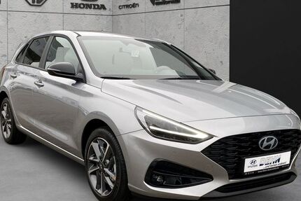 Hyundai i30 9.735 km 27.495 € Brandenburg an der Havel 14772