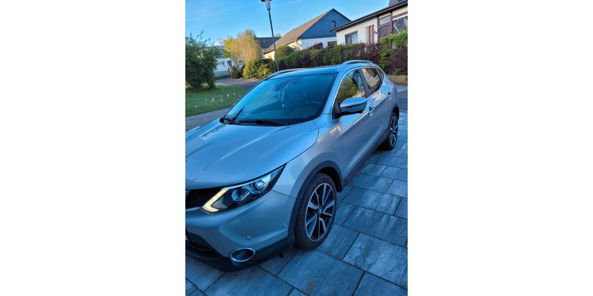 Nissan Qashqai 105.000 km 12.400 &euro; Kastellaun 56288