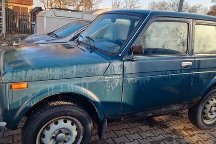 Lada Niva 86.000 km 2.200 &euro; Wendelstein 90530