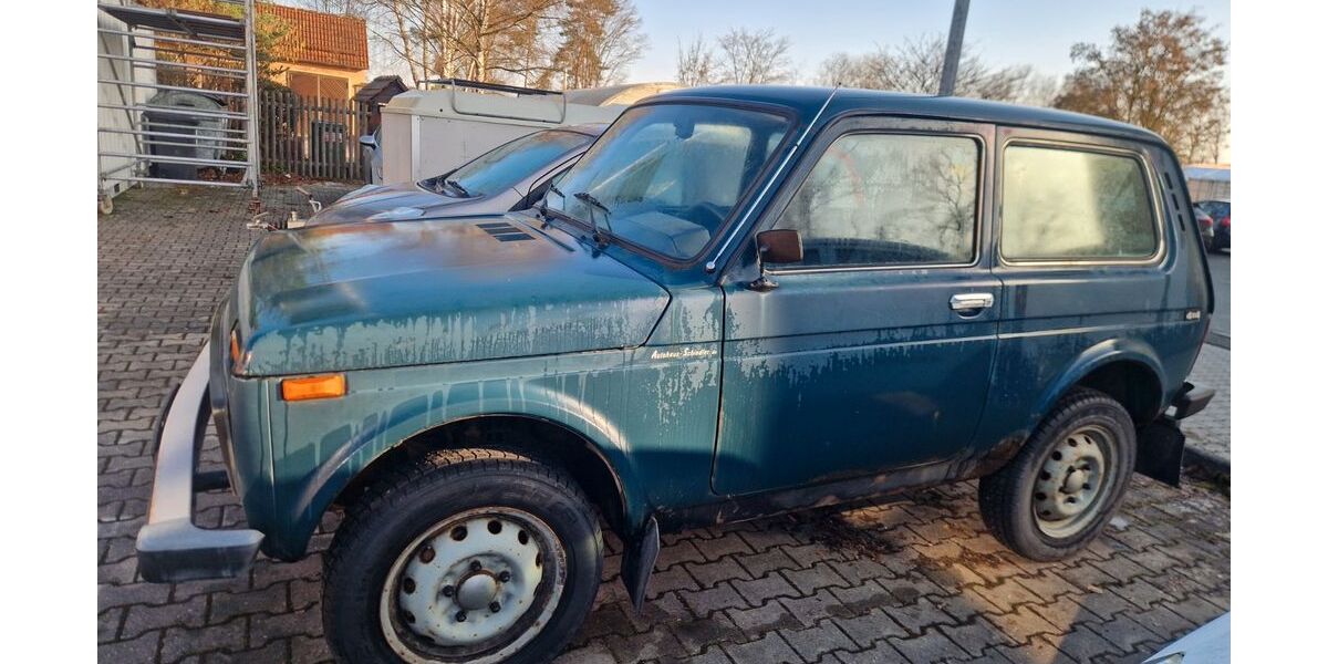 Lada Niva 86.000 km 2.200 &euro; Wendelstein 90530