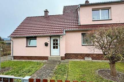 Einladend & liebenswert: Doppelhaushälfte mit Gartenidylle 4 zimmer