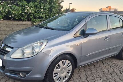 Opel Corsa 143.000 km 2.899 &euro; Rüsselsheim am Main 65428