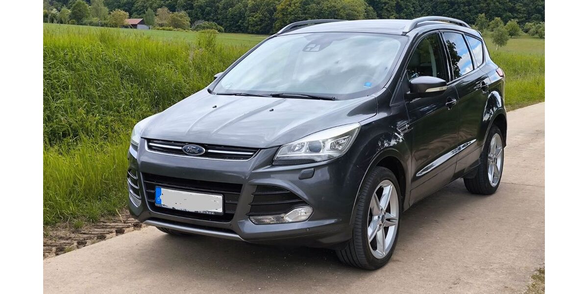 Ford Kuga 175.450 km 9.900 &euro; Markt Berolzheim 91801