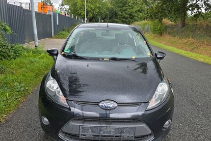 Ford Fiesta 221.900 km 1.195 &euro; Westoveledingen 26810