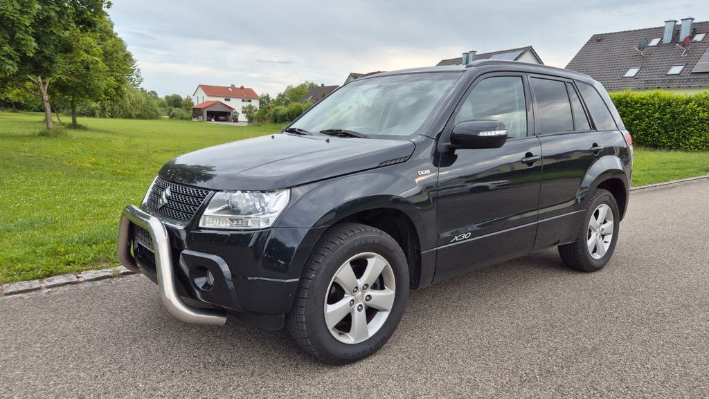 Suzuki Grand Vitara 207.000 km 5.800 &euro; Kösching 85092