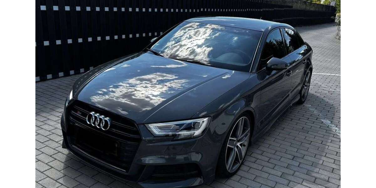 Audi S3 156.632 km 22.000 &euro; Kitzingen 97318