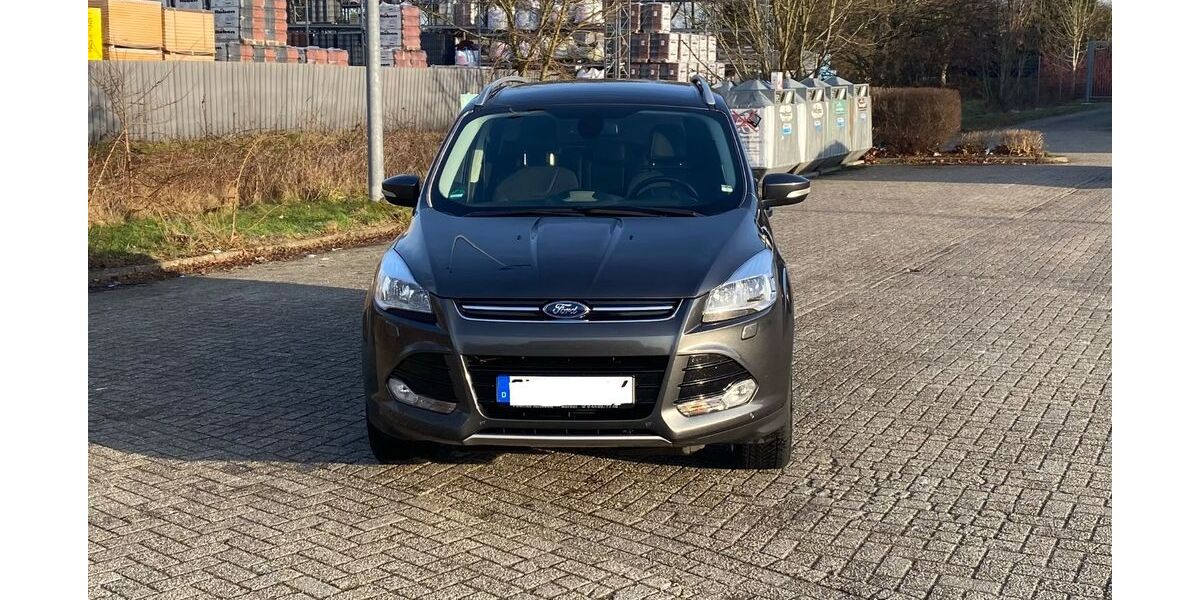 Ford Kuga 118.000 km 10.999 &euro; Rhauderfehn 26817