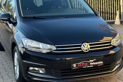 VW Touran 93.000 km 18.900 &euro; Norderstedt 22848