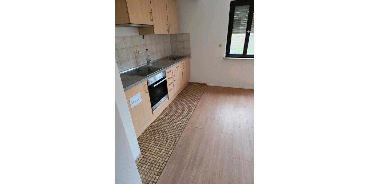 Etagenwohnung Ammerbuch - 5 Zimmer, 180 m&sup2;, 1.800&euro; | Angebot:26032202