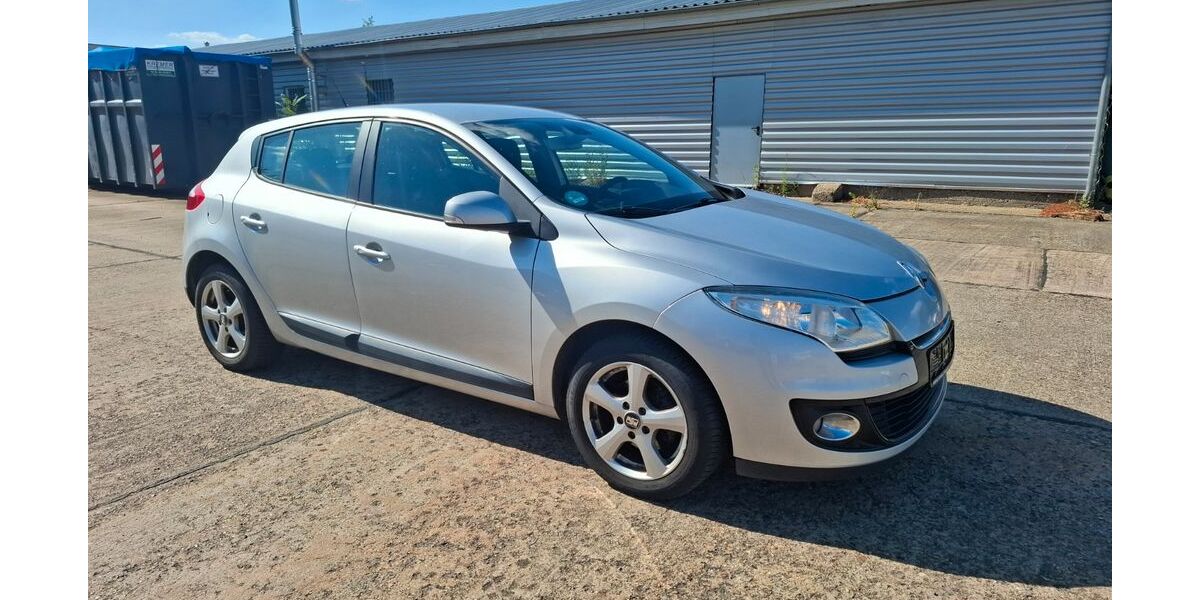Renault Megane 141.463 km 3.499 &euro; Halle 06116