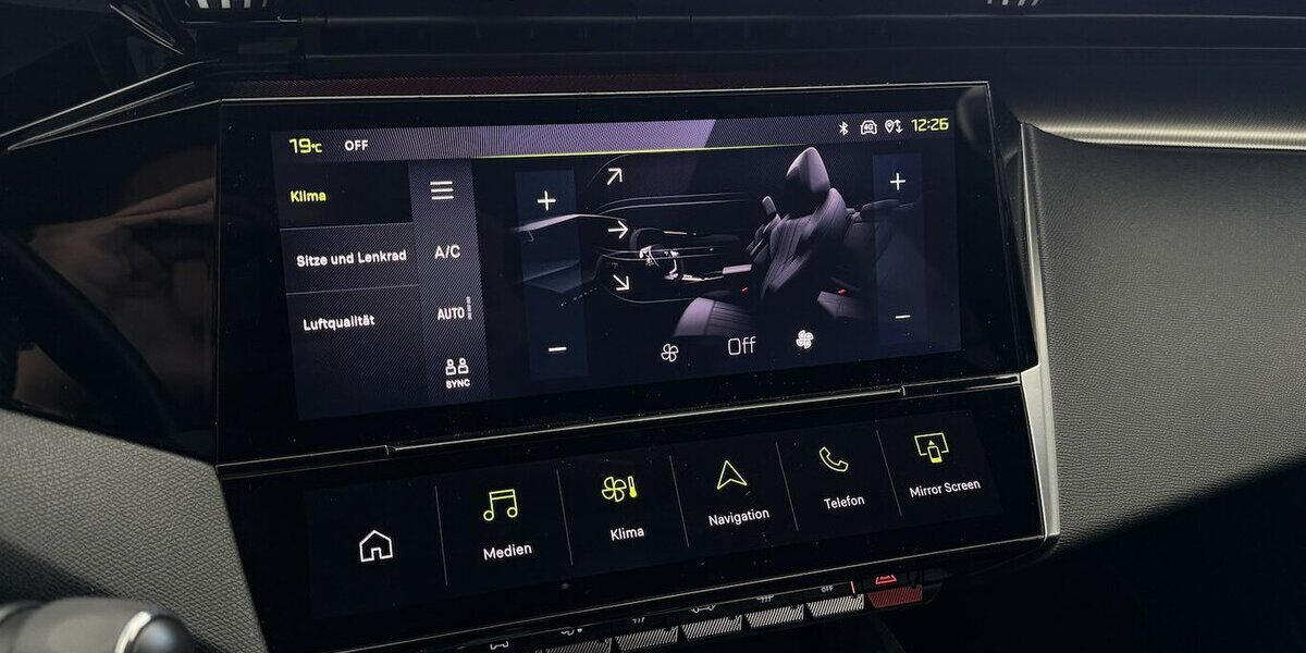 Peugeot 408 GT 130 PureTech EAT8 1.Hand 360° Kamera 21.400 km 24.250 &euro; Lich 35423