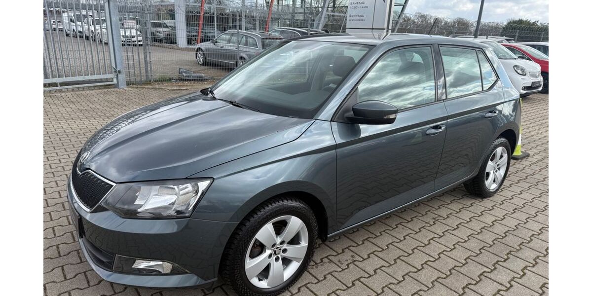 Skoda Fabia 136.815 km 7.400 &euro; Achim 28832