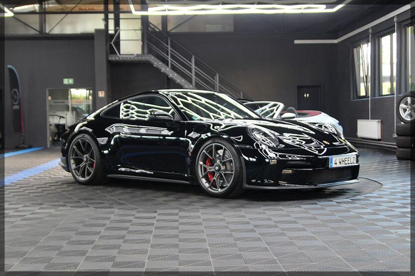 992