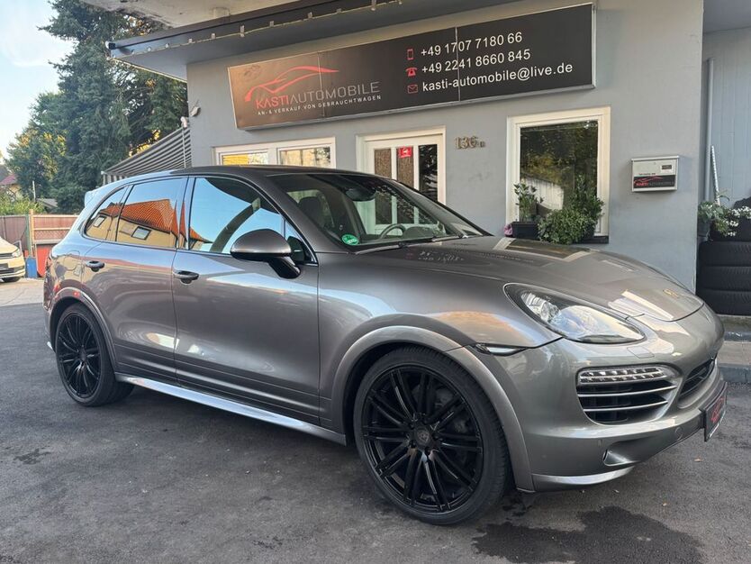 Porsche Cayenne 256.000 km 16.900 € Siegburg 53721