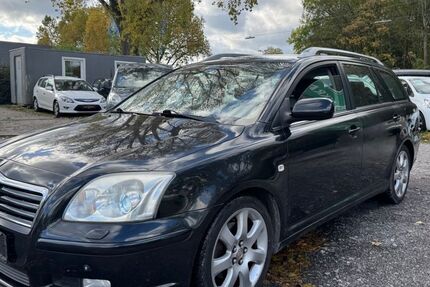 Toyota Avensis 244.000 km 2.990 € Datteln 45711