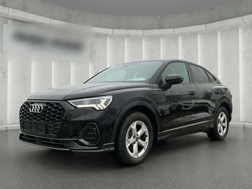 Audi Q3 3.955 km 39.900 € Grünwald 82031