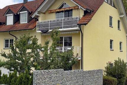 Attraktive 3,5-Zimmer-Wohnung mit Balkon in gepflegtem Sechsparteienhaus 3 zimmer