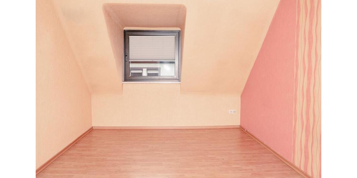 Dachgeschoßwohnung Neunkirchen - 2 Zimmer, 75 m&sup2;, 600&euro; | Angebot:26412252