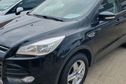 Ford Kuga 161.706 km 9.900 &euro; Barnstorf 49406