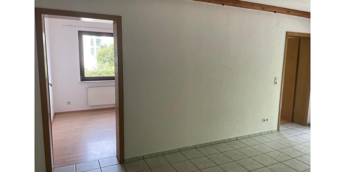 Erdgeschoßwohnung Gundelsheim - 4 Zimmer, 72 m&sup2;, 255.000&euro; | Angebot:27003099