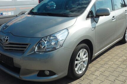 Toyota Verso 208.000 km 6.499 &euro; Boizenburg 19258