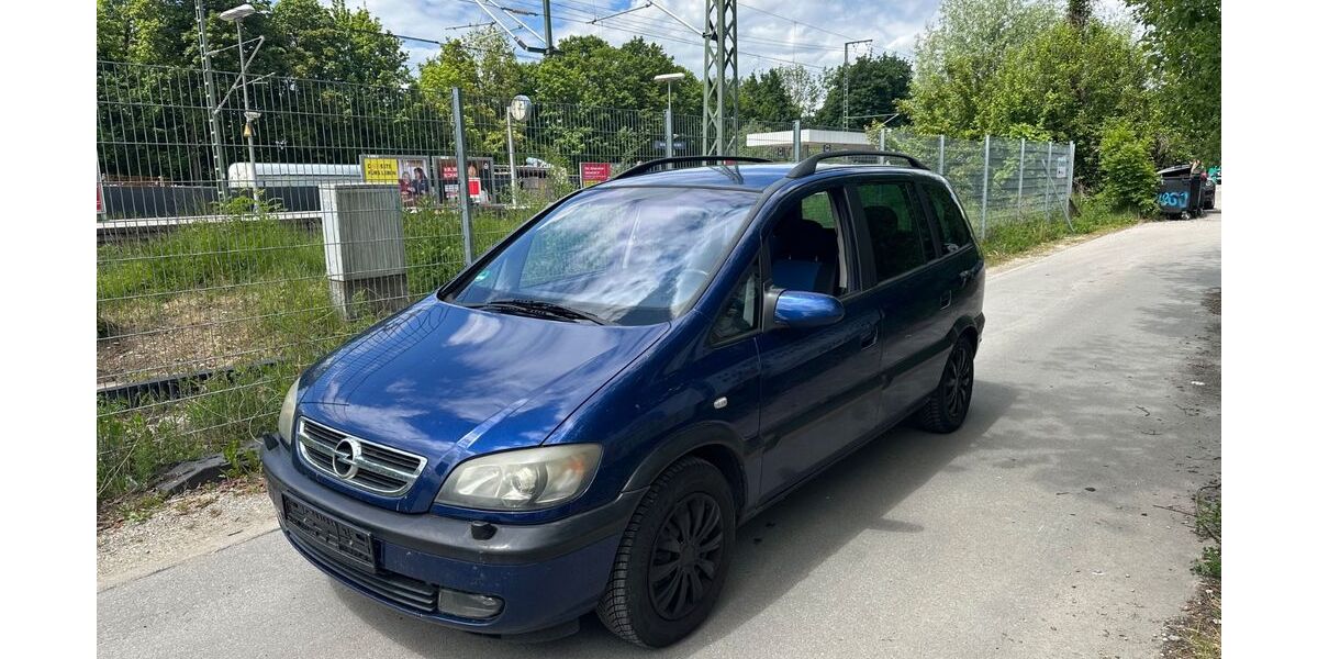 Opel Zafira 299.500 km 699 &euro; München 81929