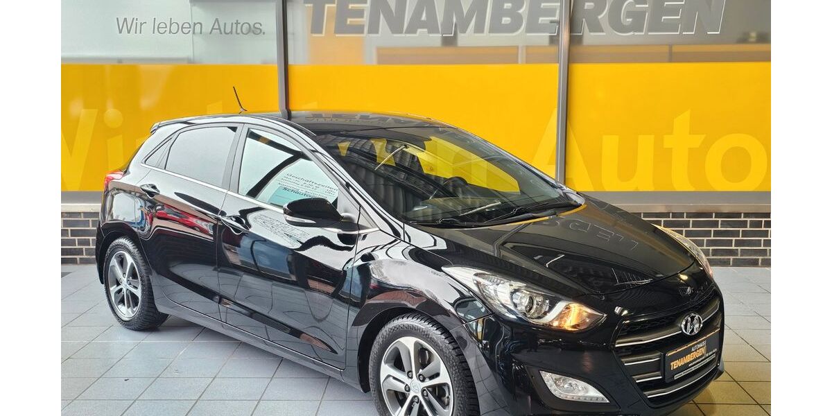 Hyundai i30 88.143 km 11.899 &euro; Mettingen 49497