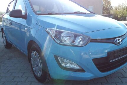 Hyundai i20 80.000 km 8.999 &euro; Bautzen 02625