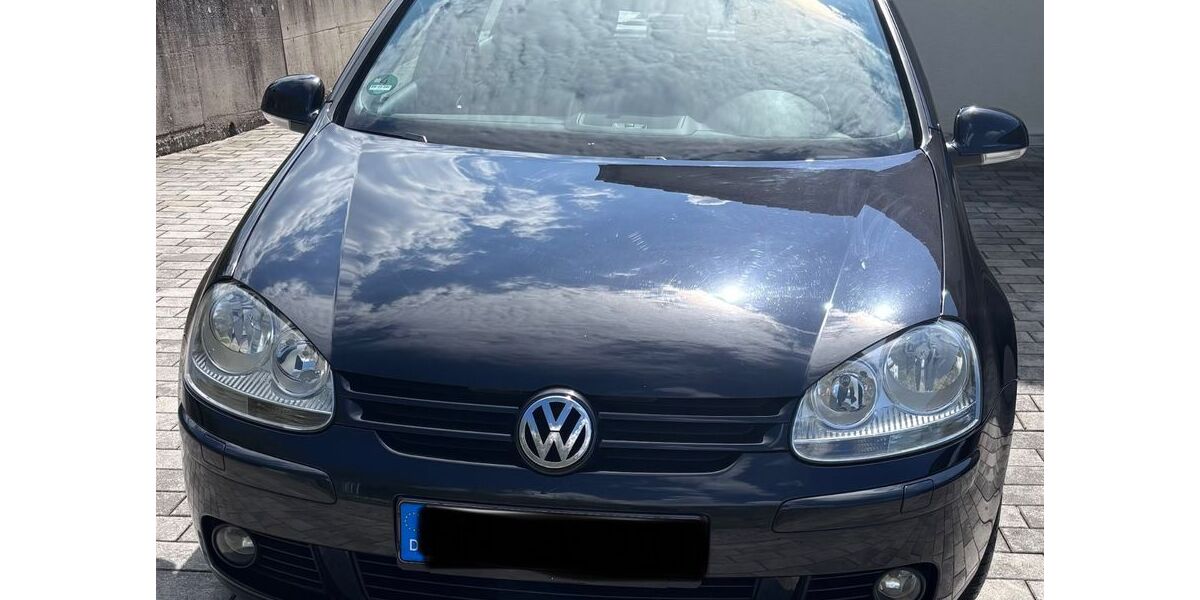VW Golf 122.000 km 5.499 &euro; Untergruppenbach 74199