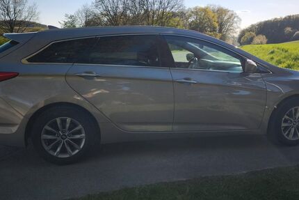 Hyundai i40 170.000 km 7.450 &euro; Neustadt a. d. Donau 93333
