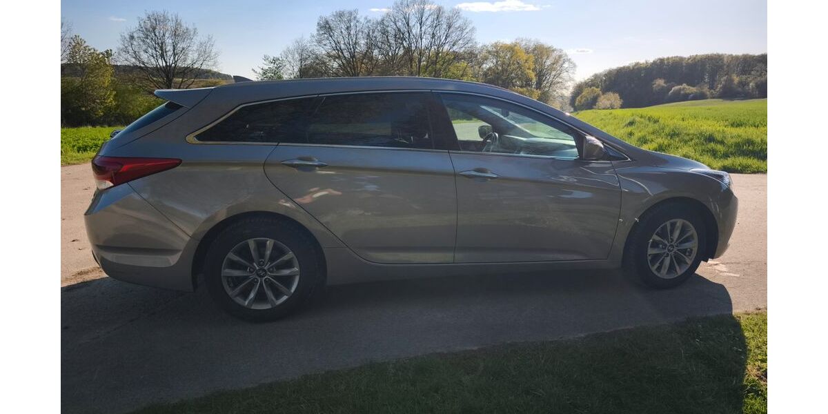 Hyundai i40 170.000 km 7.450 &euro; Neustadt a. d. Donau 93333