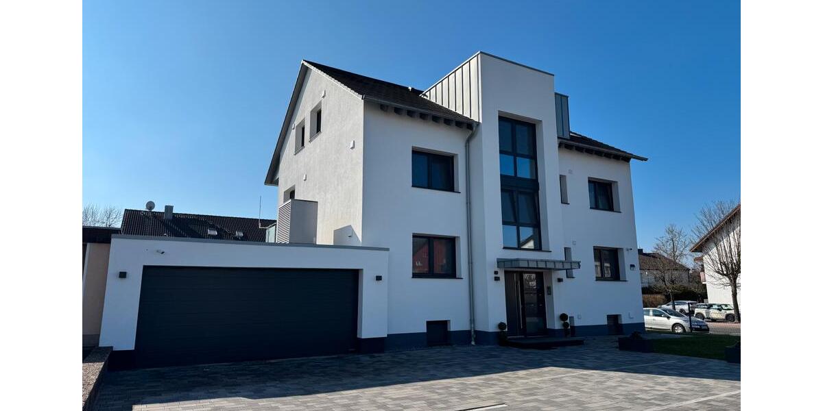 Dachgeschoßwohnung Künzell - 3 Zimmer, 90 m&sup2;, 1.100&euro; | Angebot:25350243