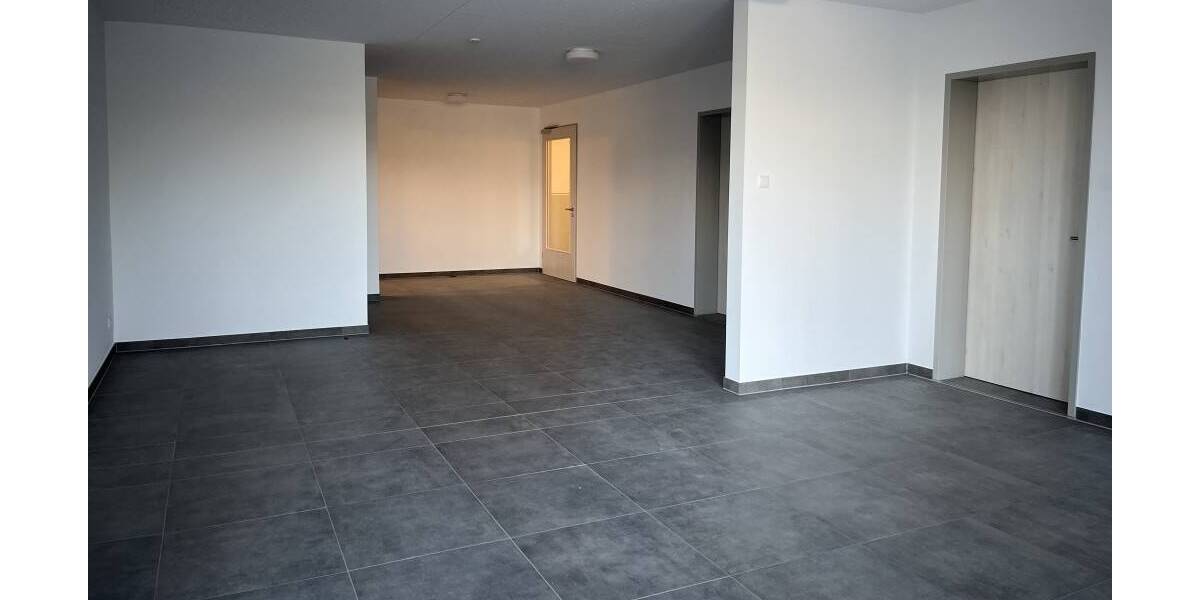 Etagenwohnung Arnsdorf - 2 Zimmer, 42 m&sup2;, 555&euro; | Angebot:25709018