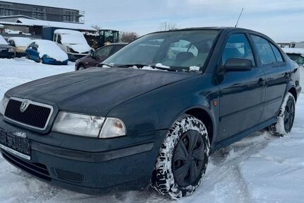 Skoda Octavia 176.000 km 1.999 &euro; Münzenberg Gambach 35516