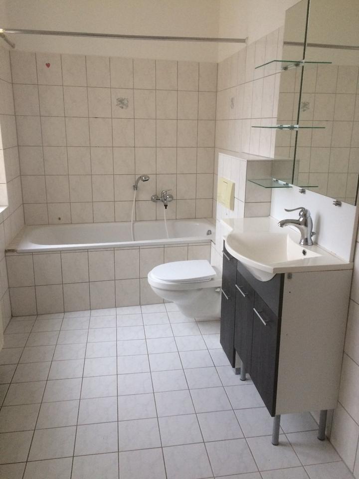 2-Raum Whg. 2 Balkone mit Blick auf Schlosspark zimmer