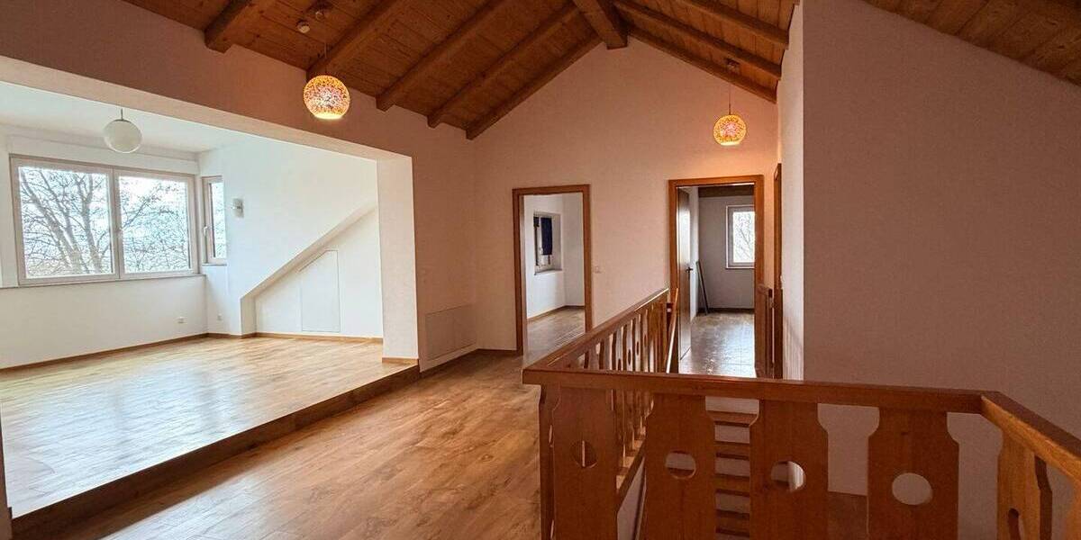 Einfamilienhaus Eggelstetten Eggelstetten - 6 Zimmer, 210 m&sup2;, 1.850&euro; | Angebot:26657334