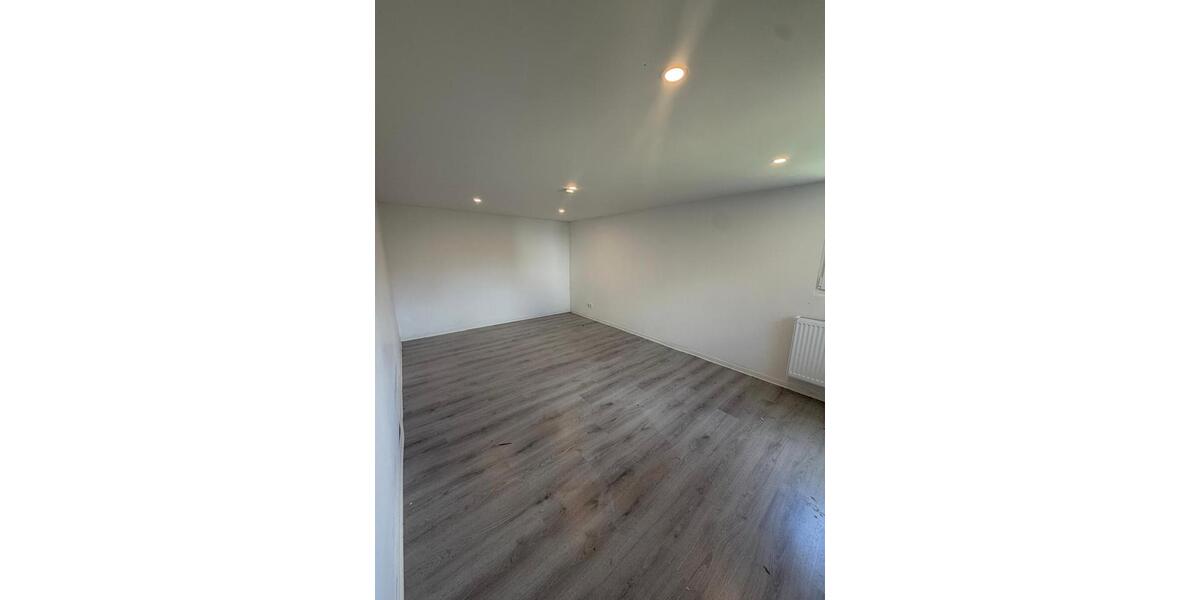 Erdgeschoßwohnung Saarbrücken Brebach-Fechingen - 3 Zimmer, 77 m&sup2;, 500&euro; | Angebot:24658518