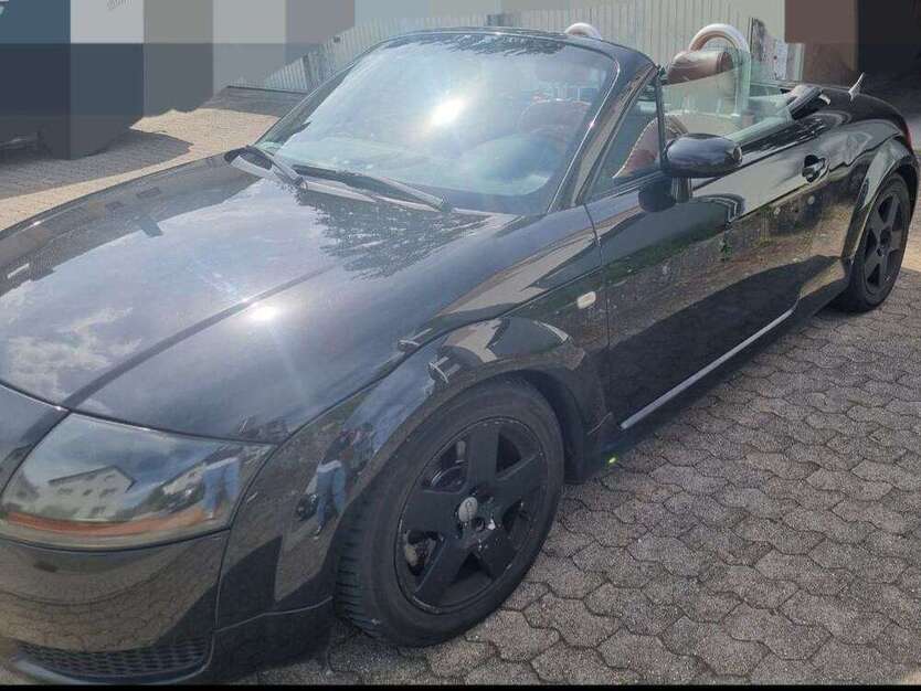 TT