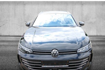 VW Passat Variant 1.5 eTSI 7-DSG Business LED+AHK 21.136 km 33.500 &euro; Hagenow 19230